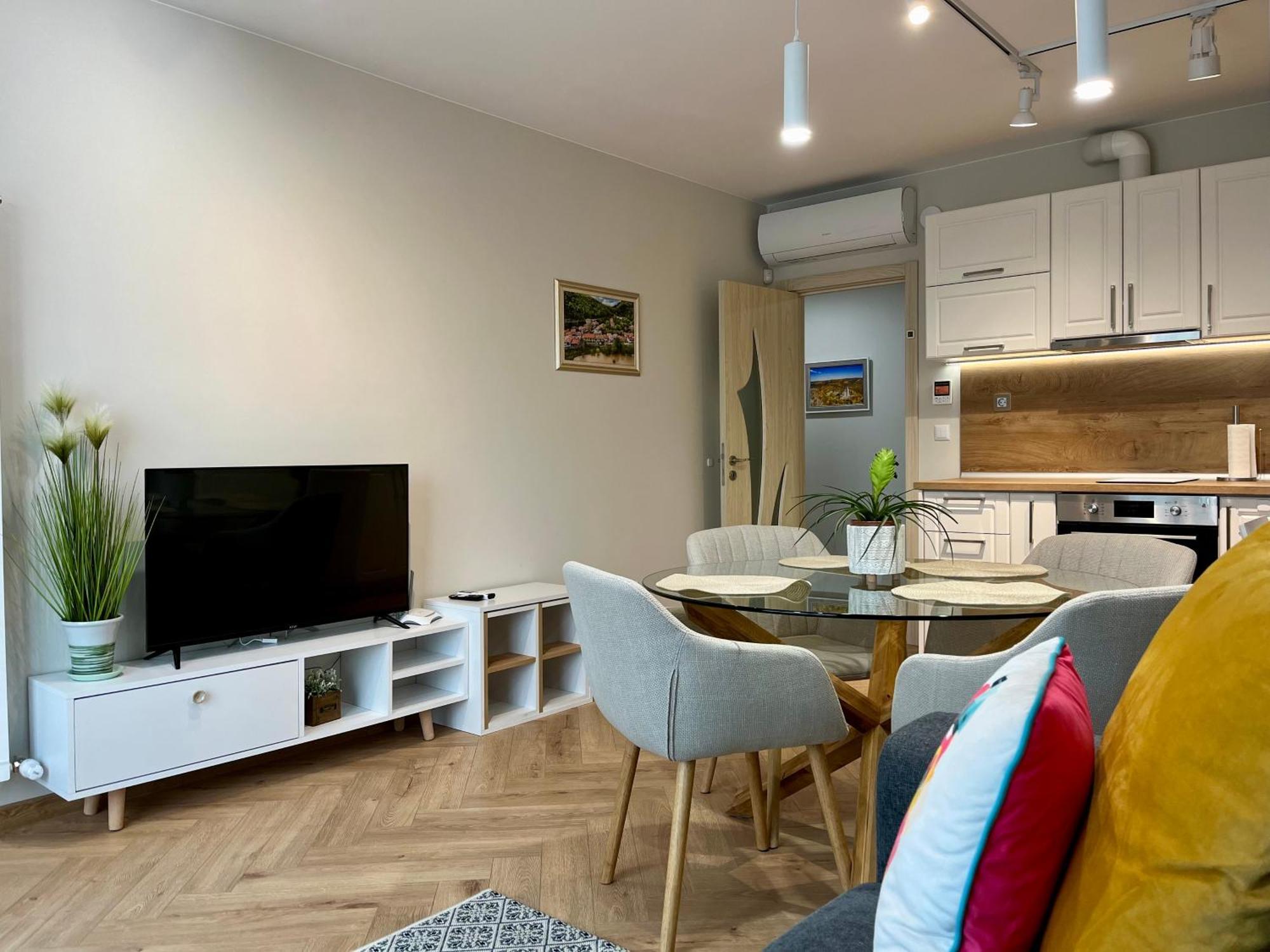 Parkview Luxury In City Center 8 เวลีคอเทอร์โนโว ภายนอก รูปภาพ