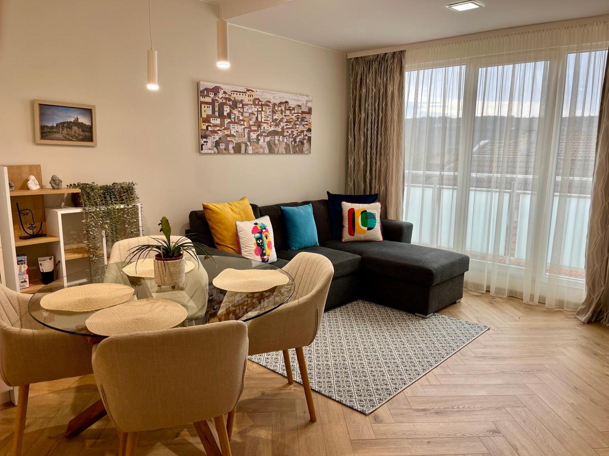 Parkview Luxury In City Center 8 เวลีคอเทอร์โนโว ภายนอก รูปภาพ